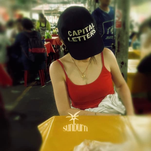 썬번 볼캡