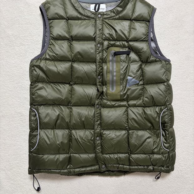 [6] 앤드원더(And Wander) 다이아몬드 스티치 다운 베스트 카키