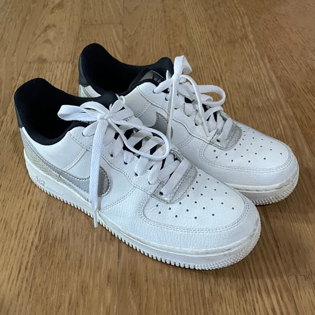 나이키 에어포스1 스우시 실버 240