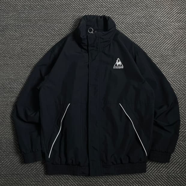 르꼬끄 빅로고 박시핏 우븐 바람막이 자켓o 4777