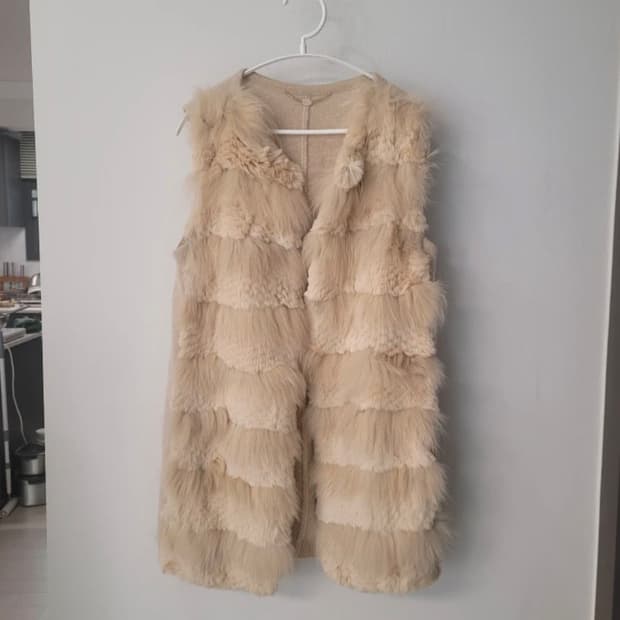 질스튜어트 래빗퍼 베스트