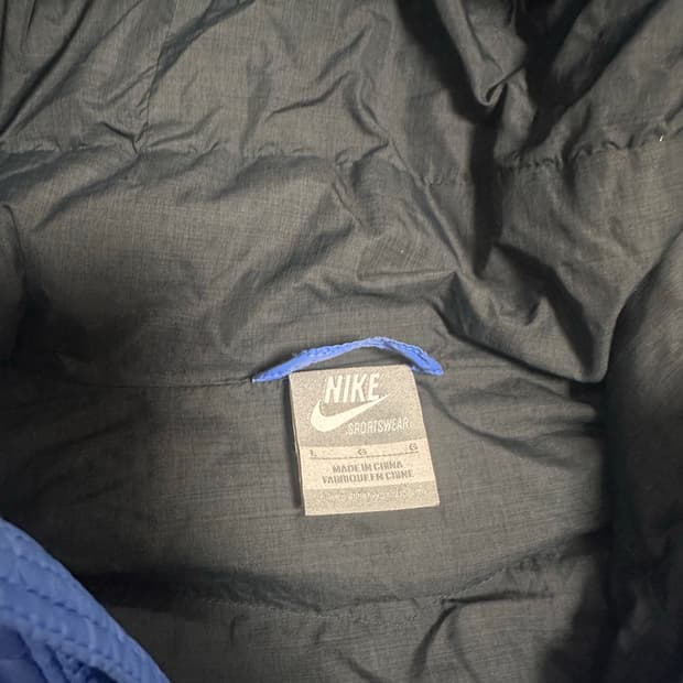 나이키 경량패딩