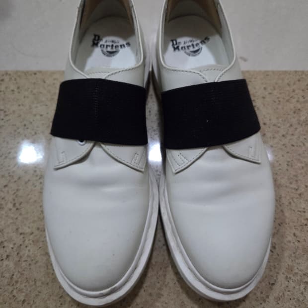 닥마 희귀 1461 화이트 270 EU42 UK8