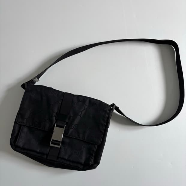 Gucci 구찌 원포켓 스몰 메신저 백