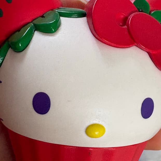 산리오 고전 이치고 헬로키티 판매 