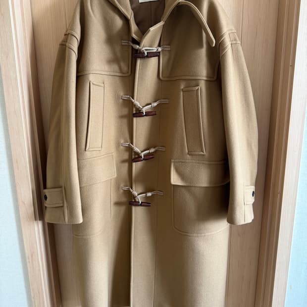 인사일런스 카멜 오버핏 더플코트 