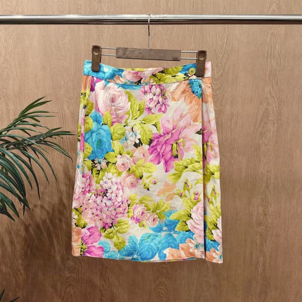 막스마라 랩 미디 스커트 플로럴 프린팅 디테일 H라인 핑크 블루