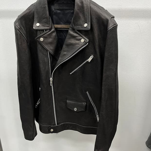 100-105) 느와르라르메스 2024 가죽자켓 
