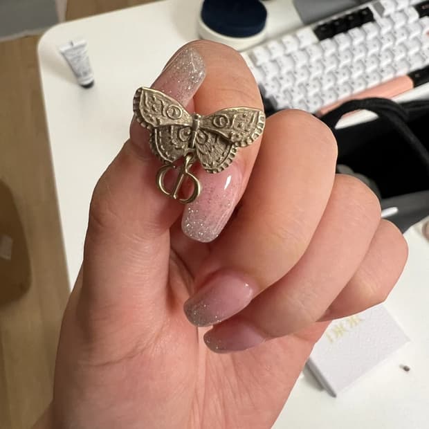 디올 나비 귀걸이 정품 싱글