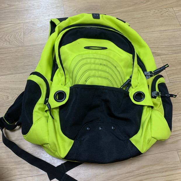 Oakley 오클리 플랙팩 3.0 형광