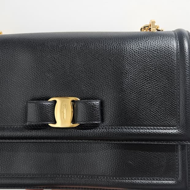 페라가모 블랙 바라 보우 체인백