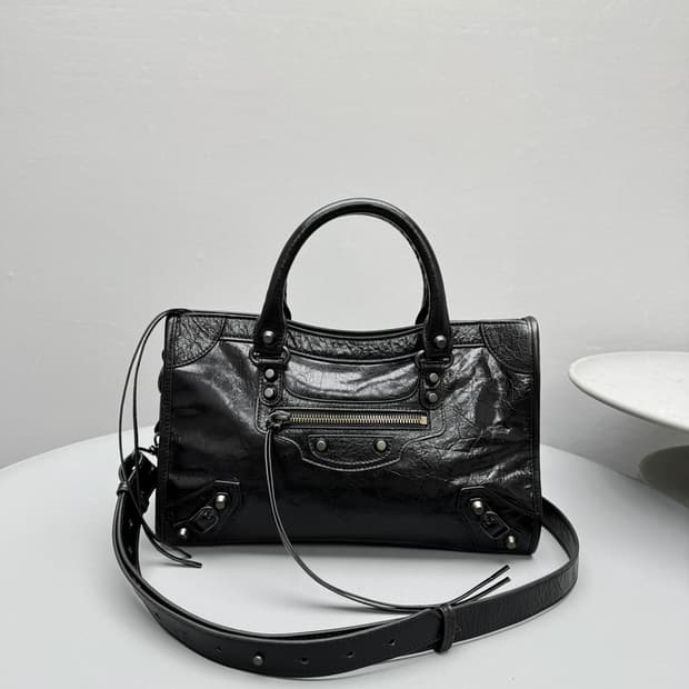 발렌시아가 시티 모터백 퍼스트 가방