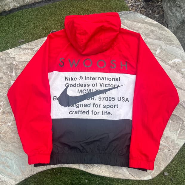 Nike 나이키 더블스우시 바람막이