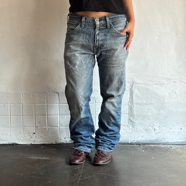 Levi’s 504 스트레이트 데님 팬츠
