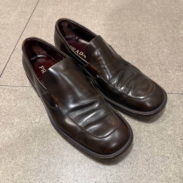 프라다 스퀘어토 다크브라운 로퍼 8 1/2 