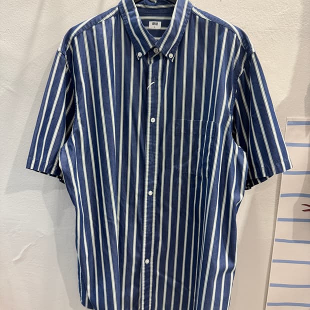 Uniqlo 스트라잎 댄디 셔츠