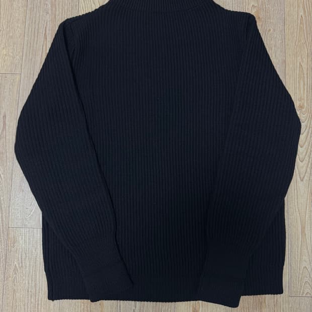 [L] 안데르센안데르센 네이비 크루넥 니트 블랙