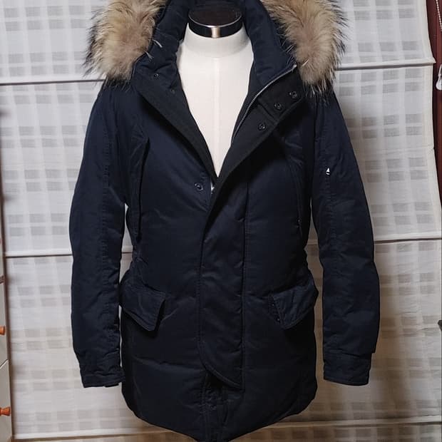 (한섬) 타임옴므 너구리퍼 구스다운 패딩 점퍼 95