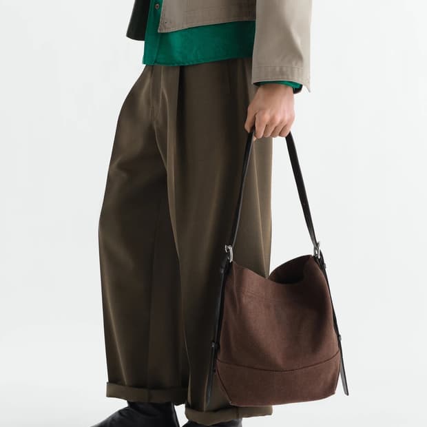 르메르 26fw 스몰 벨티드 토트백/다크 초콜렛