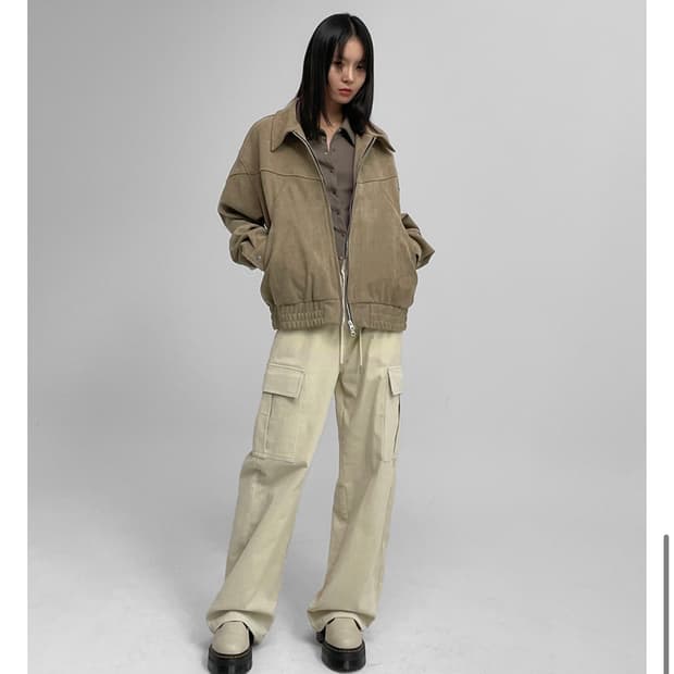 블랙업 큐로이 절개 스웨이드 점퍼