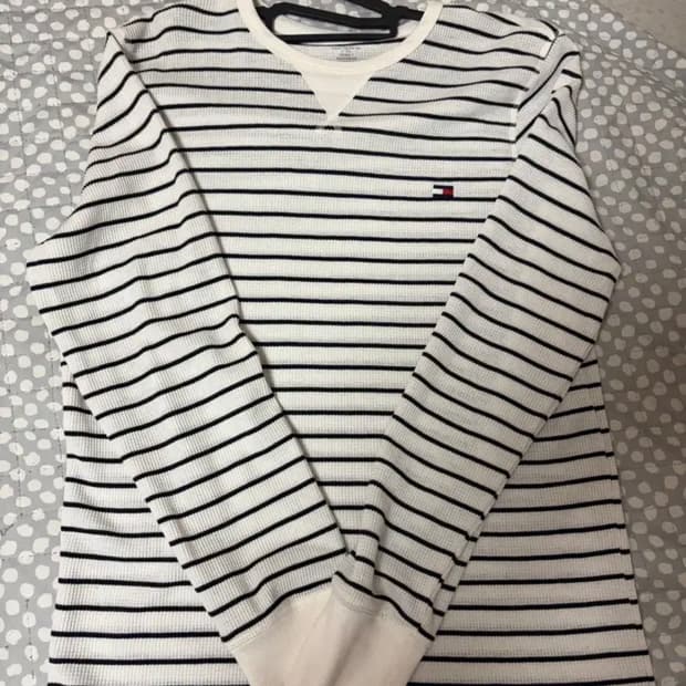 타미힐피거 스트라이프 긴팔 티셔츠