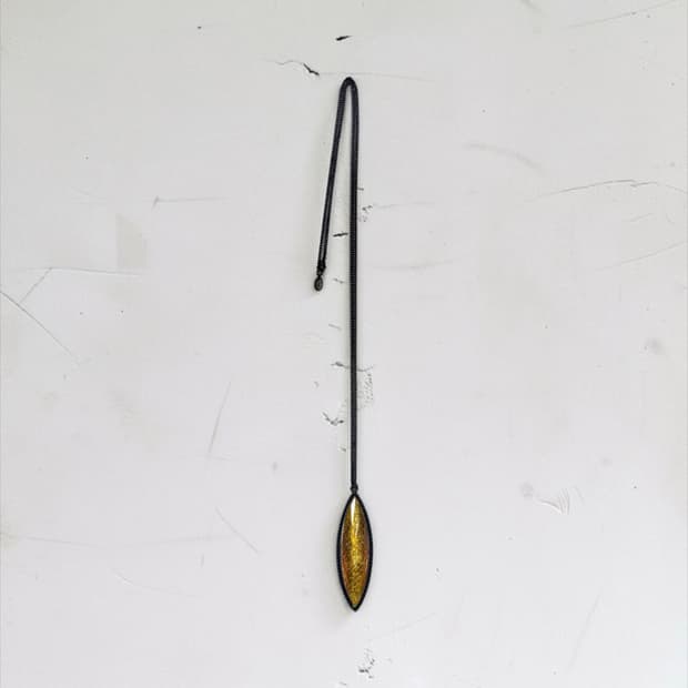 Amber stone pendant necklace