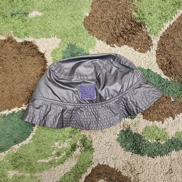 X NEWERA X BEAMS BOY bucket