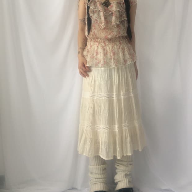 Flower pattern frill blouse