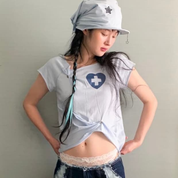 샵페어리 버튼업 조디악 하프 티셔츠 스카이 블루