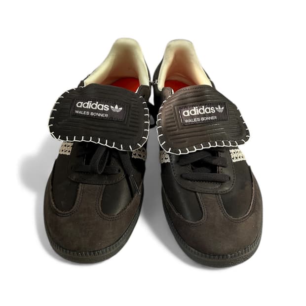 Wales Bonne Adidas Samba Brown