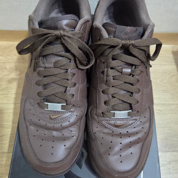 나이키 슈프림 에어포스 브라운 275