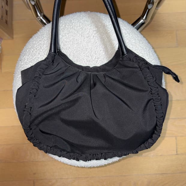 Y'SACCS Yohji Yamamoto 요지야마모토 셔링 토트/숄더백