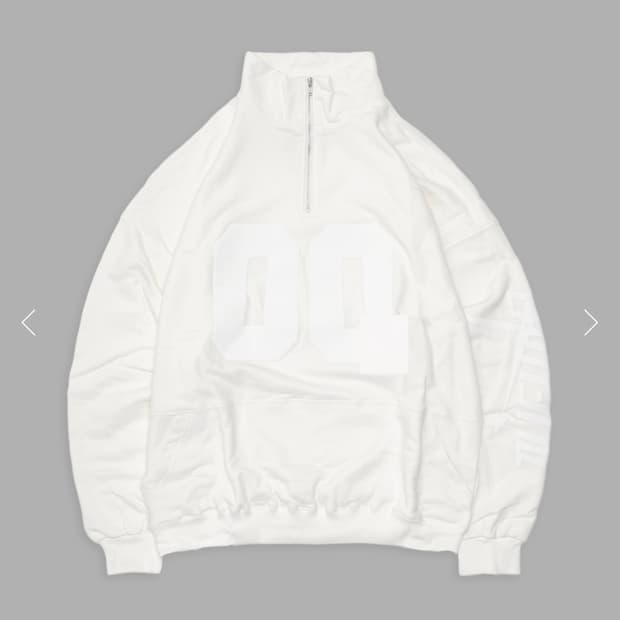 Tuewid 00 하프집업 화이트