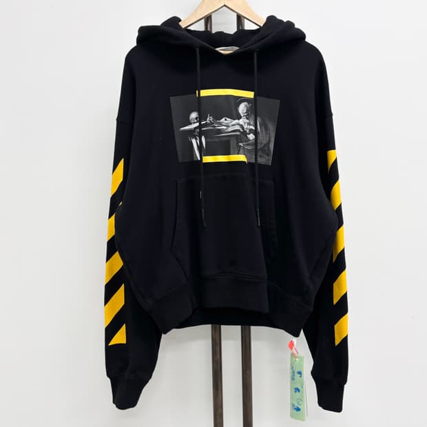 [M]오프화이트 카라바지오 에로우 후드티