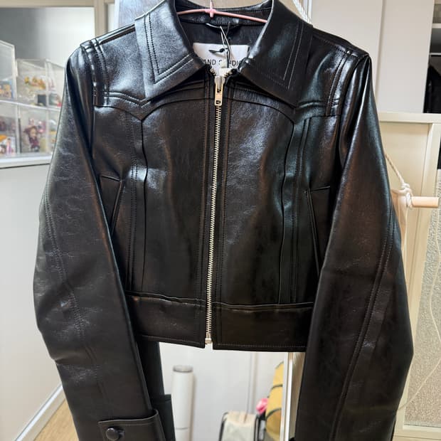 스탠드 스튜디오 콰트로 레더 지켓