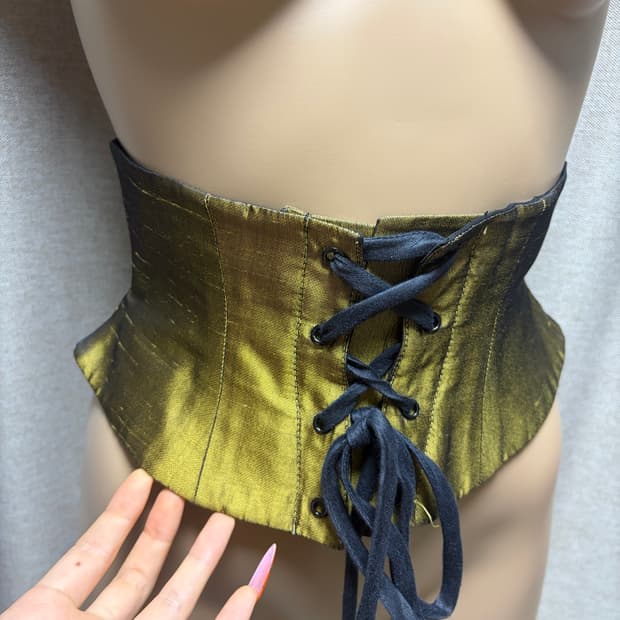[ISABEL GRANA] Lace-up Taffeta Corset