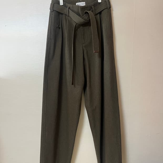 [M] 렉토 벨티드 카키 팬츠