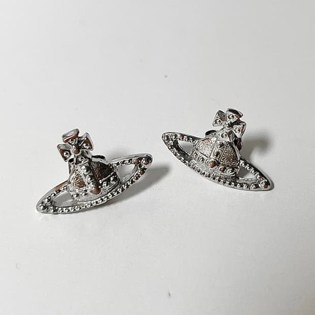 비비안웨스트우드 실버 피어싱 귀걸이 오사키 나나 나나깔 펑크갸루고스로리