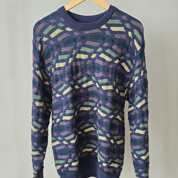 이태리무드 입체패턴 코튼혼방 니트