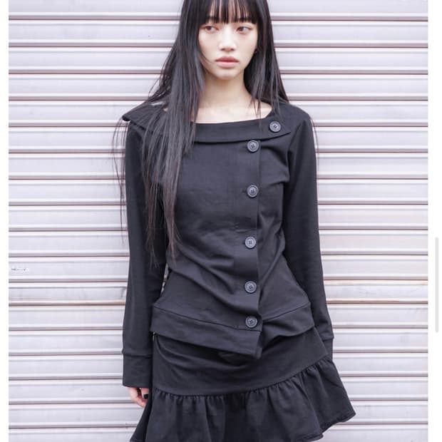 오스하이 스프링 넥 버튼 후드 블랙