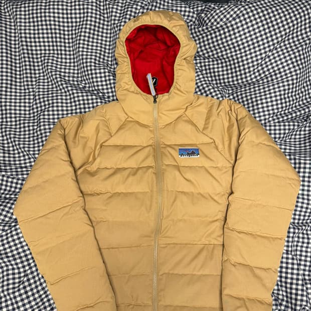 파타고니아 50주년 기념 한정판 패딩 새제품 (가격 택 O)