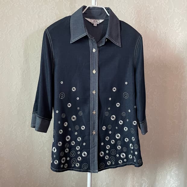 도트 플라워 자수 블라우스