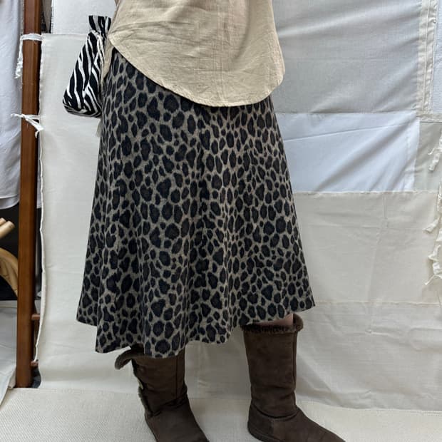 vivien leopard knit skirt