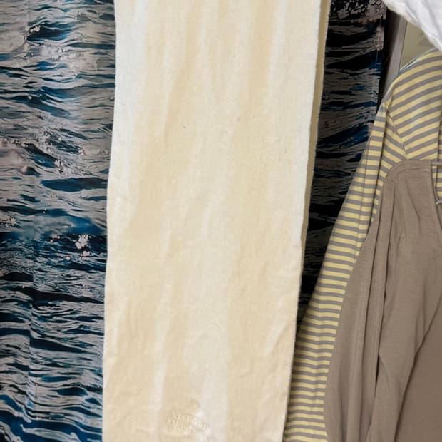 비비안 웨스트우드 머플러 아이보리