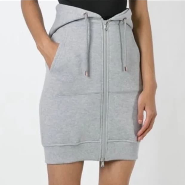 "모스키노" 투웨이후드 미니스커트