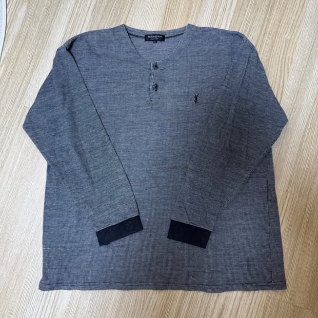 YSL 입생로랑 빈티지 버튼 긴팔티