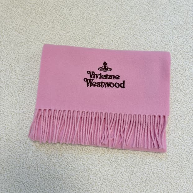 비비안웨스트우드 엠브로이더 라나울 머플러 핑크