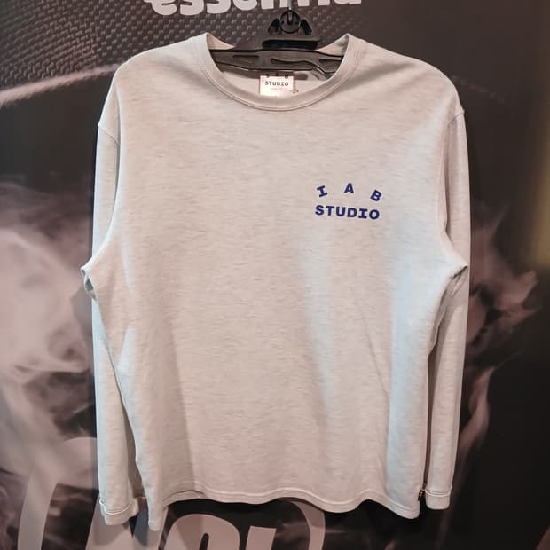 아이앱 스튜디오 롱슬리브