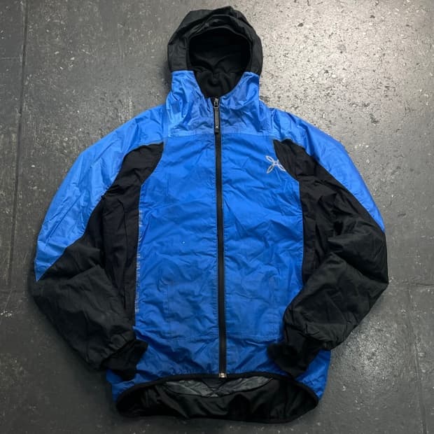 100 몬츄라 프리마로프트 스카이자켓