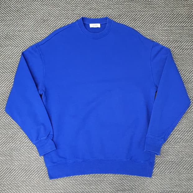 COS 코스 오버핏 맨투맨 남자110